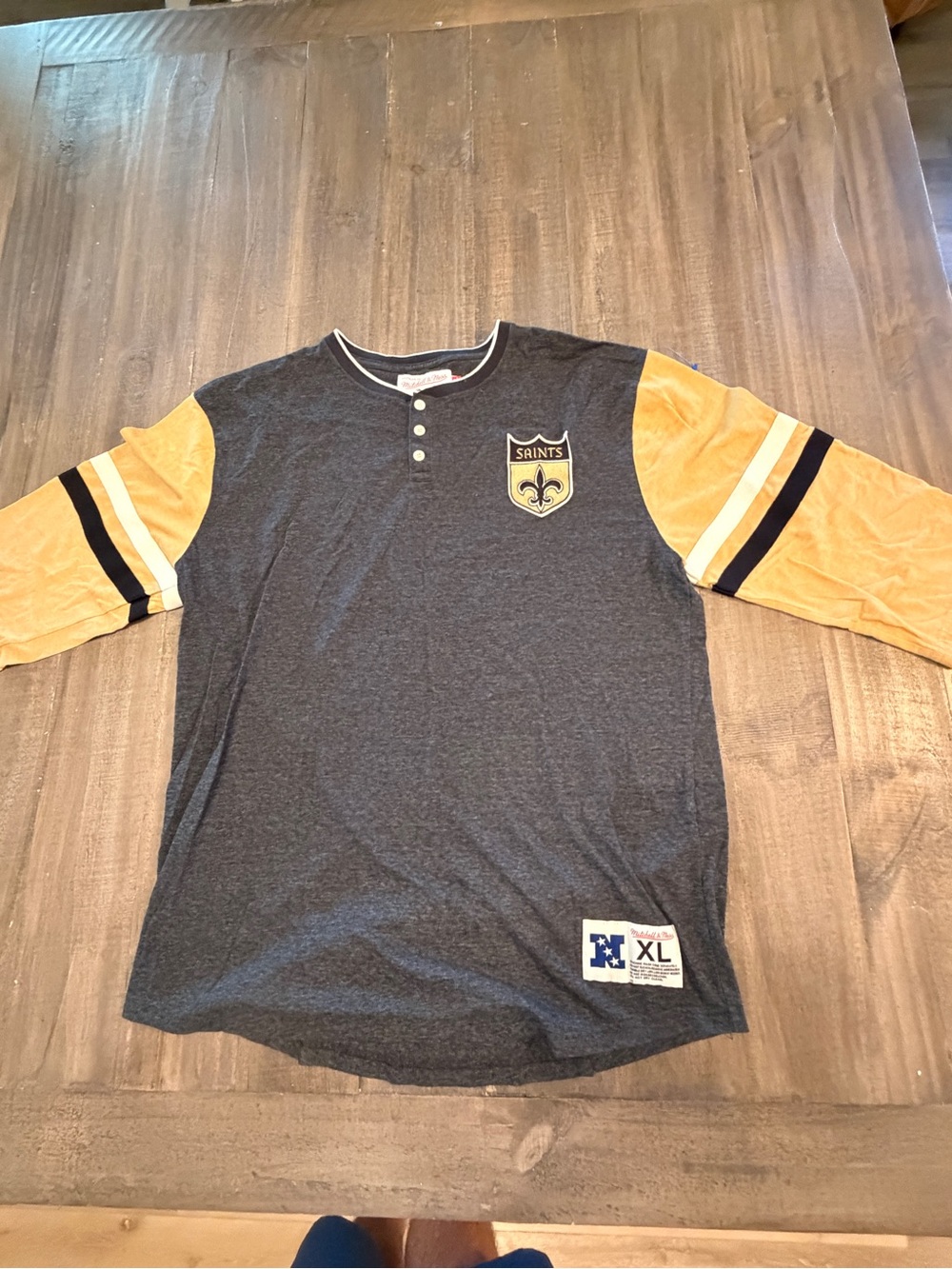 New Orleans Saints Mitchell & Ness Throwback 3/4 Sleeve Shirt Size XL